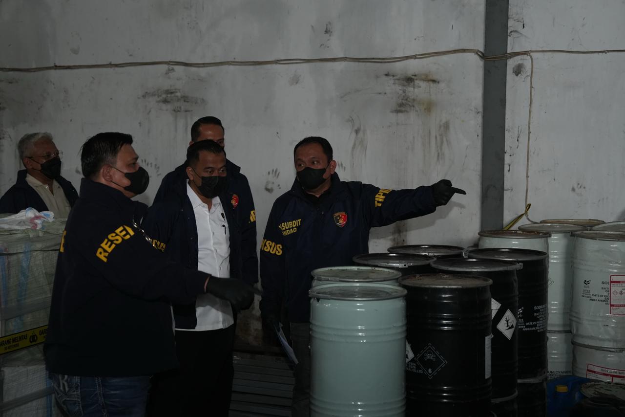 Dittipideksus Bareskrim Polri Ungkap Kasus Peredaran Sianida Untuk Penambangan Ilegal