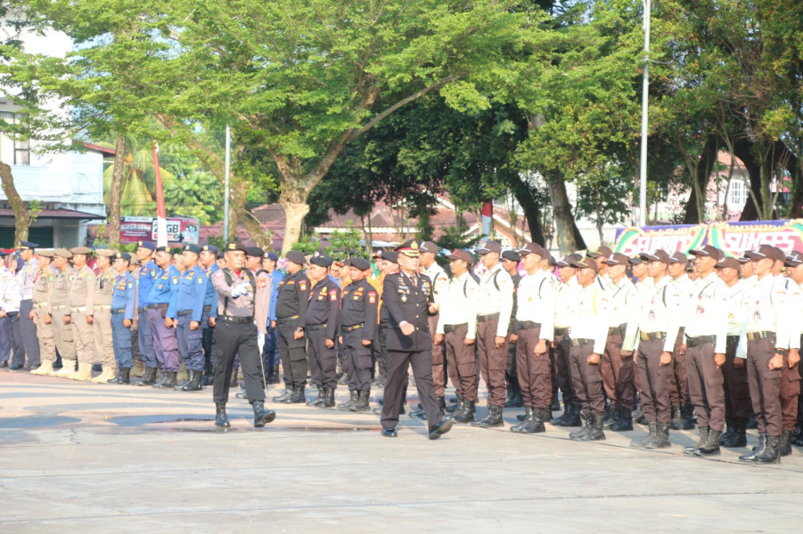 Berlangsung Khidmat, Polres Inhu Gelar Upacara Hari Bhayangkara Ke-80 di Ruang Terbuka Hijau Rengat