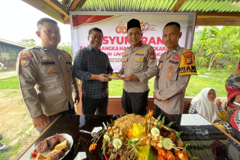 Polsek Teluk Meranti Gelar Syukuran Hari Bhayangkara Ke-80, Perkuat Sinergi dan Apresiasi Personel Naik Pangkat