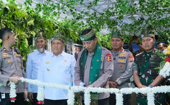 Kapolri Resmikan 80 Jembatan Merah Putih Presisi di Riau