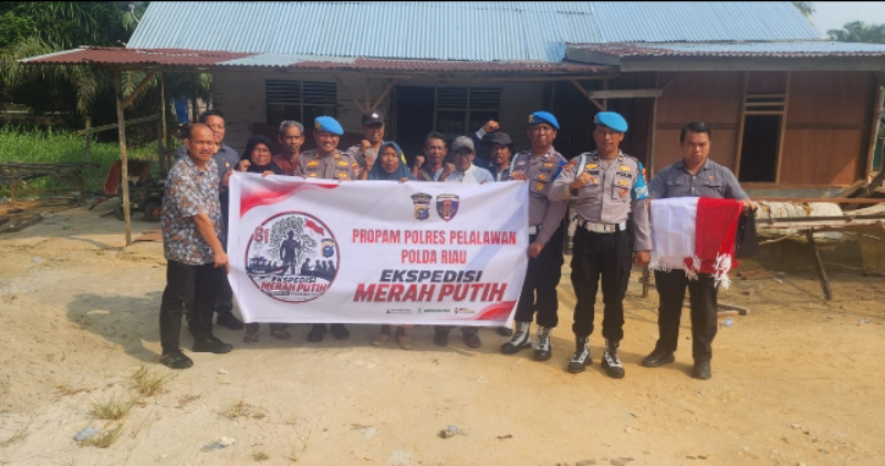 Ekspedisi Merah Putih Sipropam Polres Pelalawan di Desa Rantau Baru