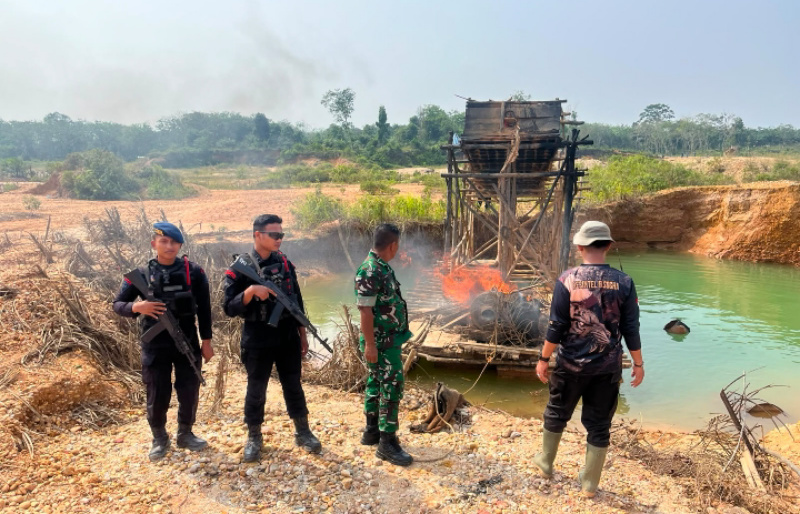 Operasi PETI Kuantan Merah Putih Presisi 2026,Polda Riau  525 Rakit Dimusnahkan di Kuantan Singingi