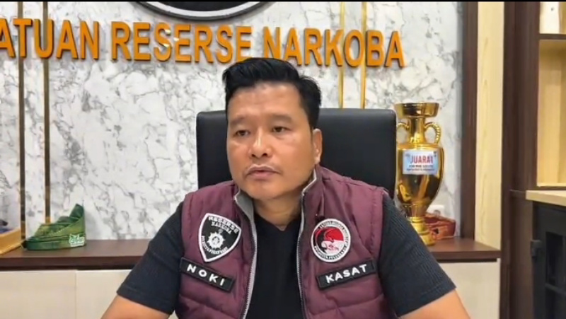 Dari Penggerebekan di Kamar Hotel, Satresnarkoba Polresta Pekanbaru Sita 1.226 Butir Pil Ekstasi