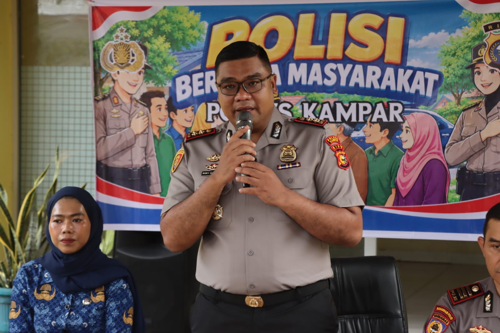 Polisi Bersama Masyarakat, Kapolres Kampar Gelar Forum Diskusi Bersama Warga Kelurahan Bangkinang