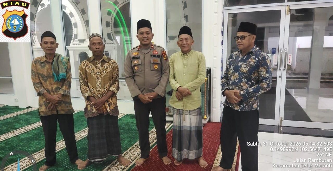 Kapolsek Teluk Meranti Ajak Jamaah Subuh Bersama Jaga Keamanan dan Cegah Karhutla